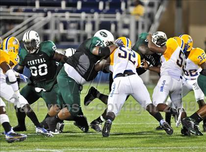 Thumbnail 1 in Northwestern @ Central (5 Days 2 Friday) photogallery.