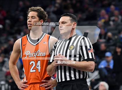 Thumbnail 2 in Pacifica Christian/Orange County vs. San Joaquin Memorial (CIF State D2 Final) photogallery.