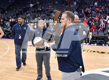 Thumbnail 2 in Pacifica Christian/Orange County vs. San Joaquin Memorial (CIF State D2 Final) photogallery.