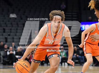 Thumbnail 1 in Pacifica Christian/Orange County vs. San Joaquin Memorial (CIF State D2 Final) photogallery.