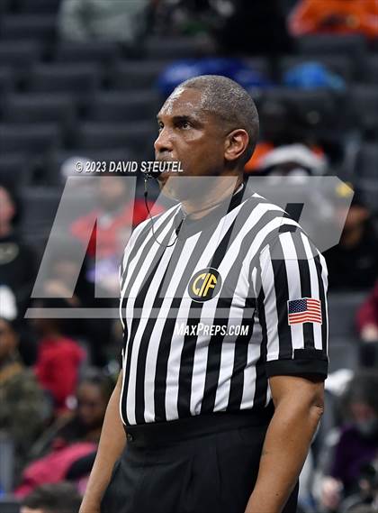 Thumbnail 2 in Pacifica Christian/Orange County vs. San Joaquin Memorial (CIF State D2 Final) photogallery.