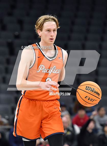Thumbnail 2 in Pacifica Christian/Orange County vs. San Joaquin Memorial (CIF State D2 Final) photogallery.
