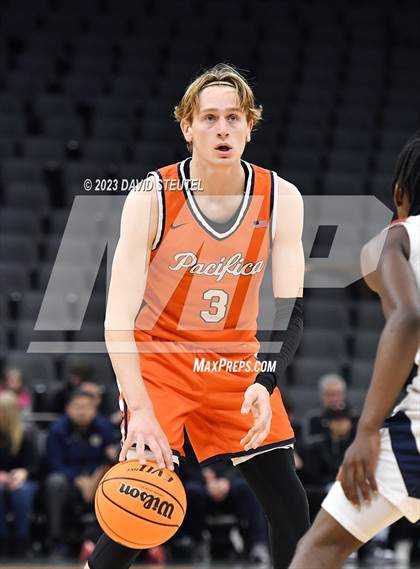 Thumbnail 3 in Pacifica Christian/Orange County vs. San Joaquin Memorial (CIF State D2 Final) photogallery.