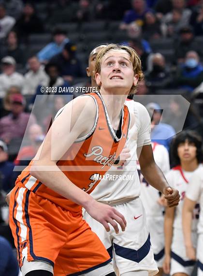Thumbnail 2 in Pacifica Christian/Orange County vs. San Joaquin Memorial (CIF State D2 Final) photogallery.