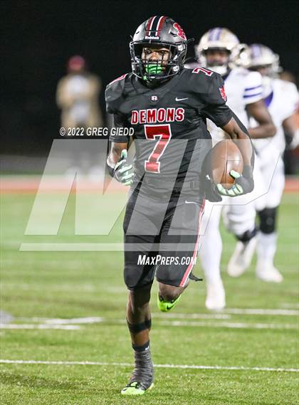 Thumbnail 3 in Cartersville @ Warner Robins (GHSA 5A Semifinal) photogallery.