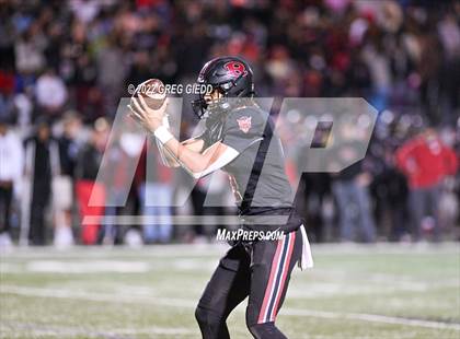 Thumbnail 1 in Cartersville @ Warner Robins (GHSA 5A Semifinal) photogallery.