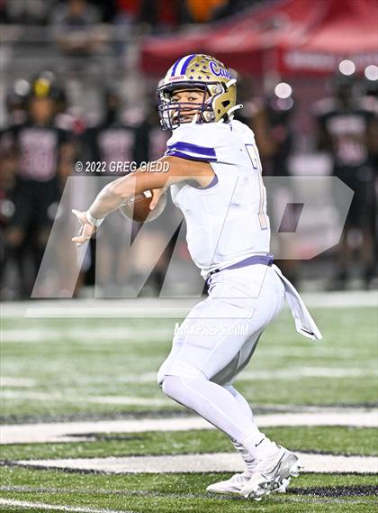 Thumbnail 3 in Cartersville @ Warner Robins (GHSA 5A Semifinal) photogallery.