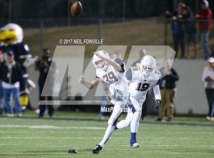 Thumbnail 2 in Allen vs. Martin (UIL 6A Division 1 Region 1 Regional Semifinal) photogallery.