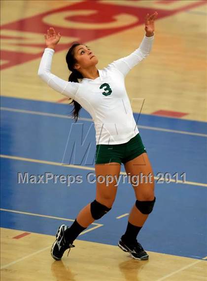 Thumbnail 3 in Sacred Heart Cathedral vs. St. Ignatius (CIF CCS D3 Final) photogallery.