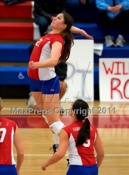 Thumbnail 1 in Sacred Heart Cathedral vs. St. Ignatius (CIF CCS D3 Final) photogallery.