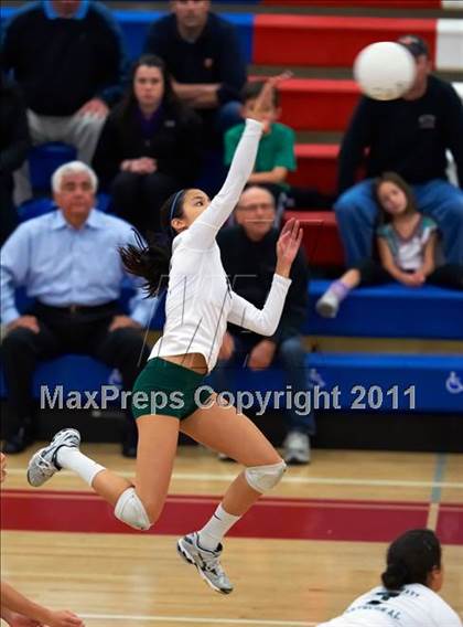 Thumbnail 3 in Sacred Heart Cathedral vs. St. Ignatius (CIF CCS D3 Final) photogallery.