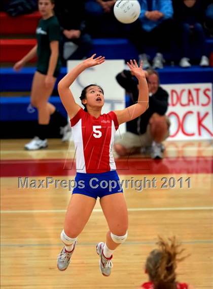 Thumbnail 1 in Sacred Heart Cathedral vs. St. Ignatius (CIF CCS D3 Final) photogallery.