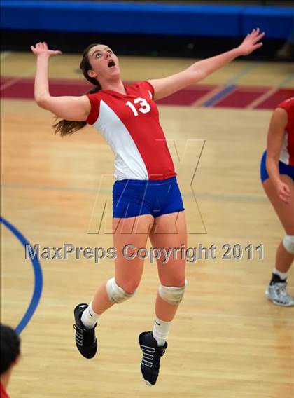 Thumbnail 1 in Sacred Heart Cathedral vs. St. Ignatius (CIF CCS D3 Final) photogallery.