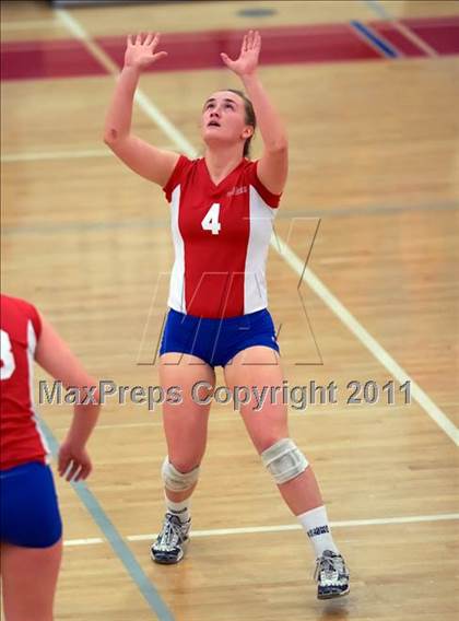 Thumbnail 2 in Sacred Heart Cathedral vs. St. Ignatius (CIF CCS D3 Final) photogallery.