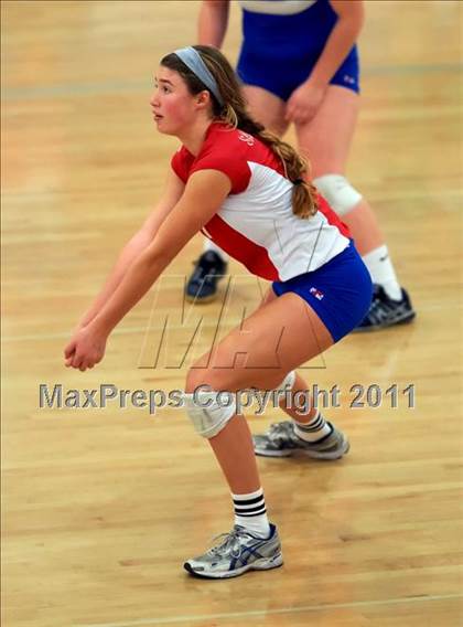 Thumbnail 2 in Sacred Heart Cathedral vs. St. Ignatius (CIF CCS D3 Final) photogallery.