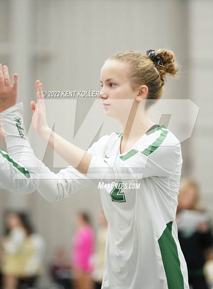 Thumbnail 3 in Royal Oak vs. Novi (Beast of the East) photogallery.