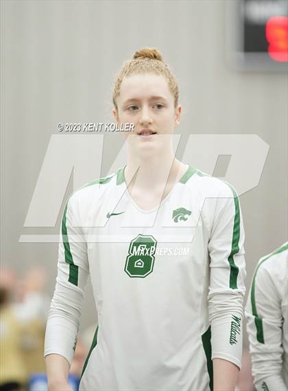 Thumbnail 3 in Royal Oak vs. Novi (Beast of the East) photogallery.