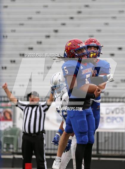 Thumbnail 2 in Steelton-Highspire vs. Jeannette (PIAA 1A State Championship) photogallery.