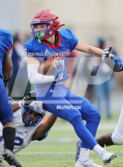 Thumbnail 1 in Steelton-Highspire vs. Jeannette (PIAA 1A State Championship) photogallery.