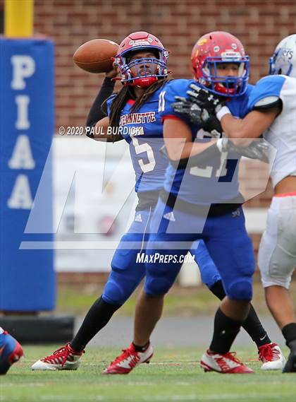 Thumbnail 1 in Steelton-Highspire vs. Jeannette (PIAA 1A State Championship) photogallery.