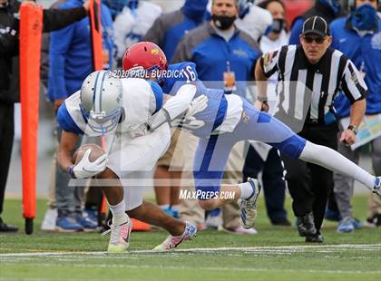 Thumbnail 2 in Steelton-Highspire vs. Jeannette (PIAA 1A State Championship) photogallery.