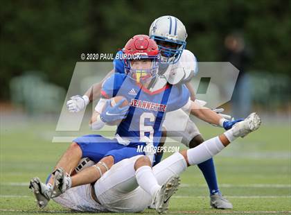 Thumbnail 2 in Steelton-Highspire vs. Jeannette (PIAA 1A State Championship) photogallery.