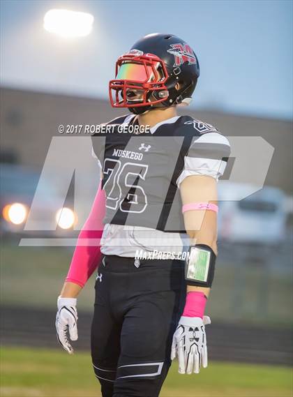 Thumbnail 3 in West @ Muskego photogallery.
