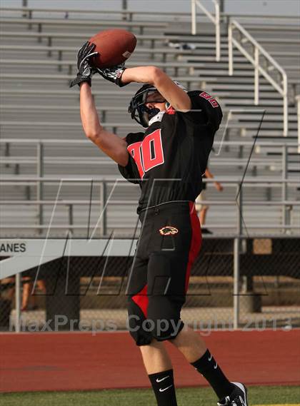 Thumbnail 2 in Etiwanda vs. Summit photogallery.