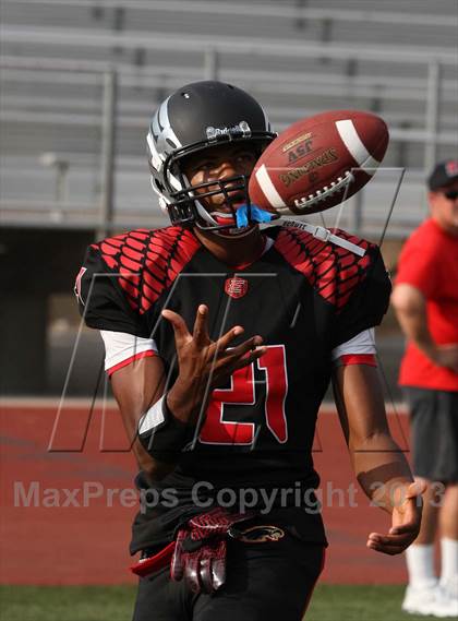 Thumbnail 2 in Etiwanda vs. Summit photogallery.