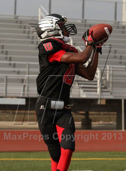 Thumbnail 3 in Etiwanda vs. Summit photogallery.
