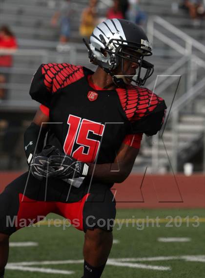 Thumbnail 3 in Etiwanda vs. Summit photogallery.