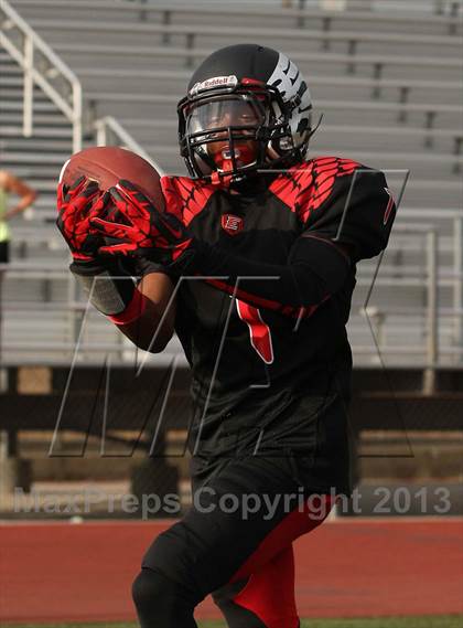 Thumbnail 2 in Etiwanda vs. Summit photogallery.