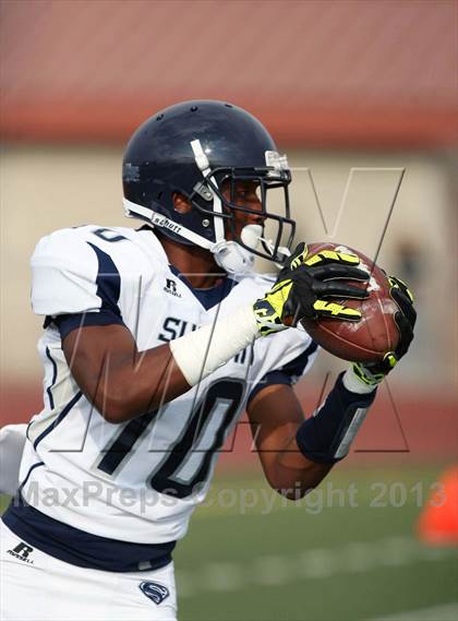Thumbnail 2 in Etiwanda vs. Summit photogallery.