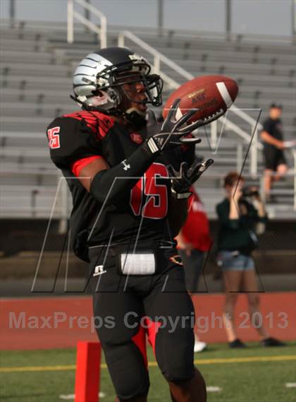Thumbnail 1 in Etiwanda vs. Summit photogallery.
