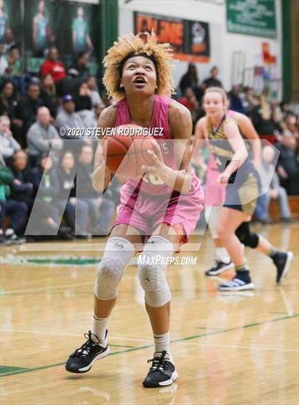 Thumbnail 2 in Bonita Vista vs. St. Mary's (MLK Showcase) photogallery.
