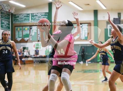Thumbnail 2 in Bonita Vista vs. St. Mary's (MLK Showcase) photogallery.