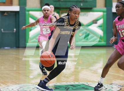 Thumbnail 1 in Bonita Vista vs. St. Mary's (MLK Showcase) photogallery.