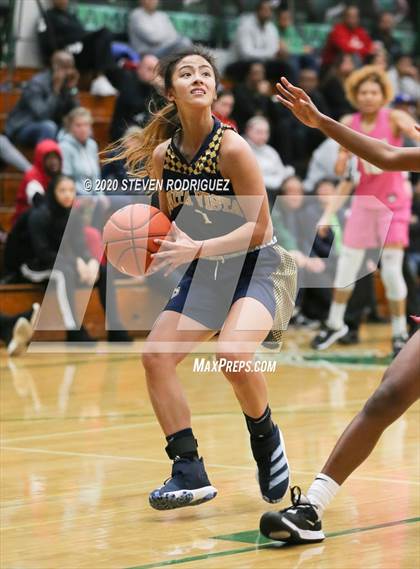 Thumbnail 3 in Bonita Vista vs. St. Mary's (MLK Showcase) photogallery.