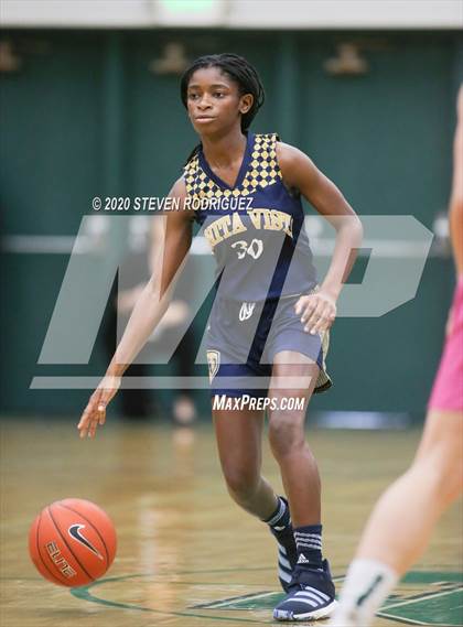 Thumbnail 3 in Bonita Vista vs. St. Mary's (MLK Showcase) photogallery.