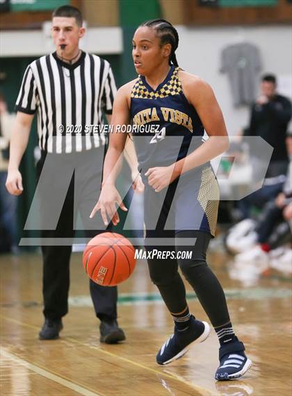 Thumbnail 3 in Bonita Vista vs. St. Mary's (MLK Showcase) photogallery.