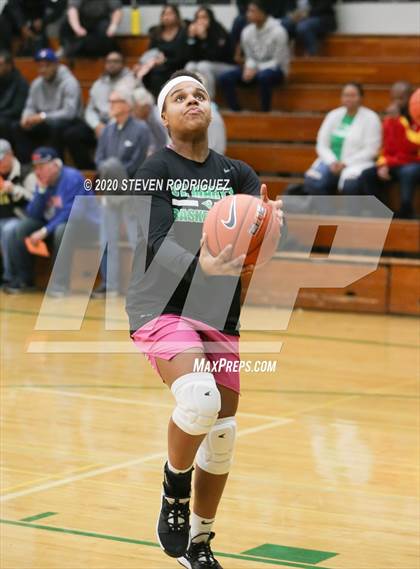 Thumbnail 3 in Bonita Vista vs. St. Mary's (MLK Showcase) photogallery.
