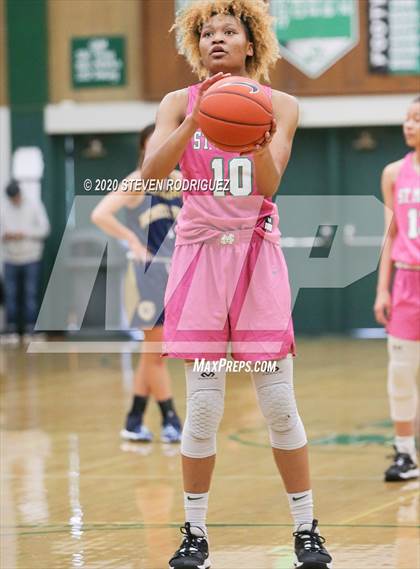 Thumbnail 3 in Bonita Vista vs. St. Mary's (MLK Showcase) photogallery.