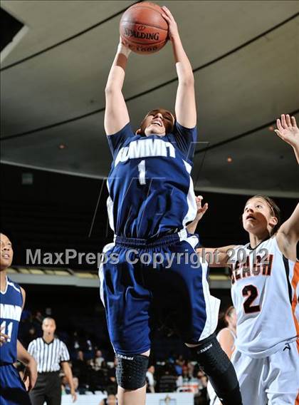 Thumbnail 3 in Huntington Beach vs. Summit (CIF SS D1A Final) photogallery.