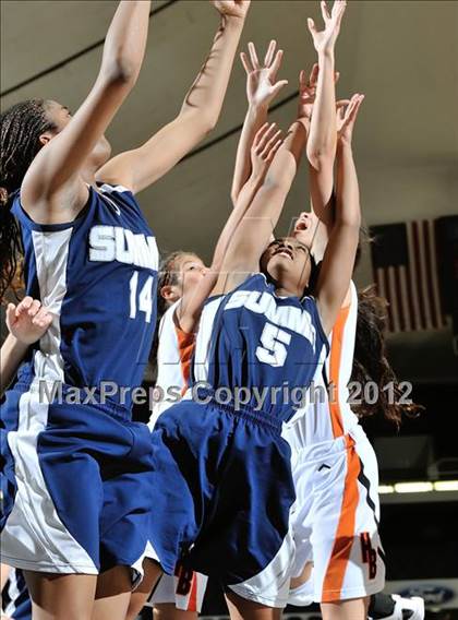 Thumbnail 3 in Huntington Beach vs. Summit (CIF SS D1A Final) photogallery.