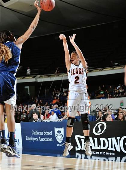 Thumbnail 1 in Huntington Beach vs. Summit (CIF SS D1A Final) photogallery.