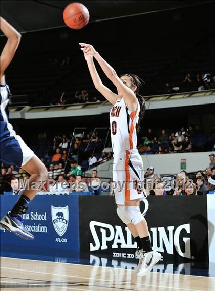 Thumbnail 1 in Huntington Beach vs. Summit (CIF SS D1A Final) photogallery.
