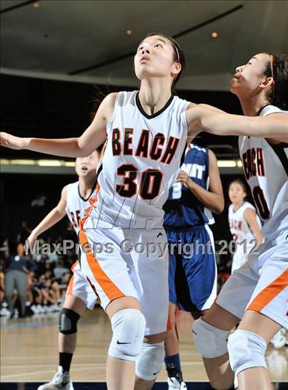 Thumbnail 3 in Huntington Beach vs. Summit (CIF SS D1A Final) photogallery.