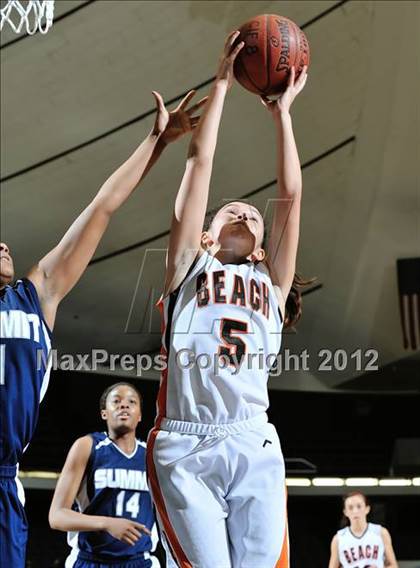 Thumbnail 2 in Huntington Beach vs. Summit (CIF SS D1A Final) photogallery.