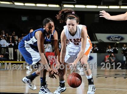 Thumbnail 3 in Huntington Beach vs. Summit (CIF SS D1A Final) photogallery.