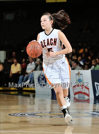 Thumbnail 3 in Huntington Beach vs. Summit (CIF SS D1A Final) photogallery.